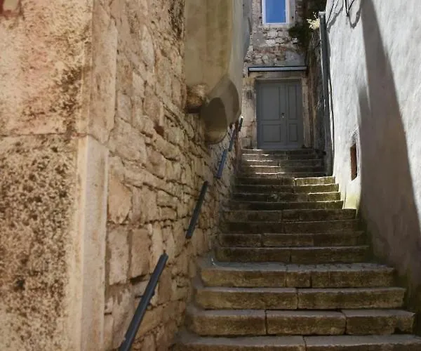 Apartment Modern Stairs *
