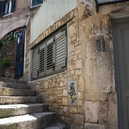 Apartment Modern Stairs *