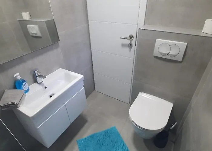 شقة Modern Stairs